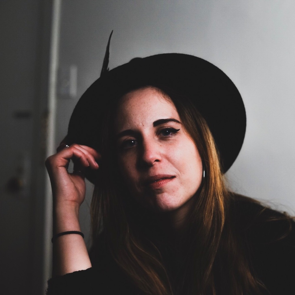 Meet your Posher, Madeline